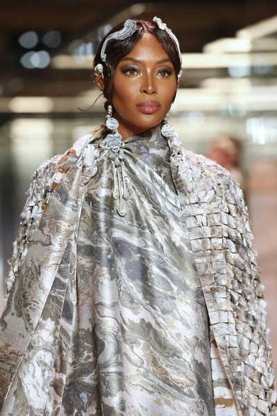 Look 33